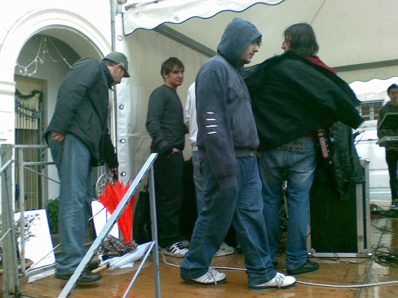 101220083350.jpg