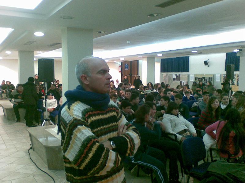 111220083358.jpg