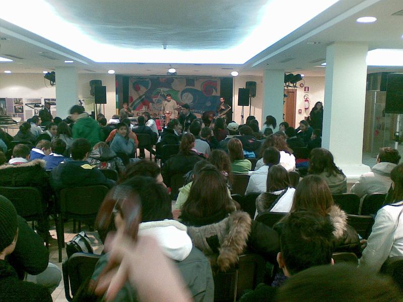 111220083362.jpg